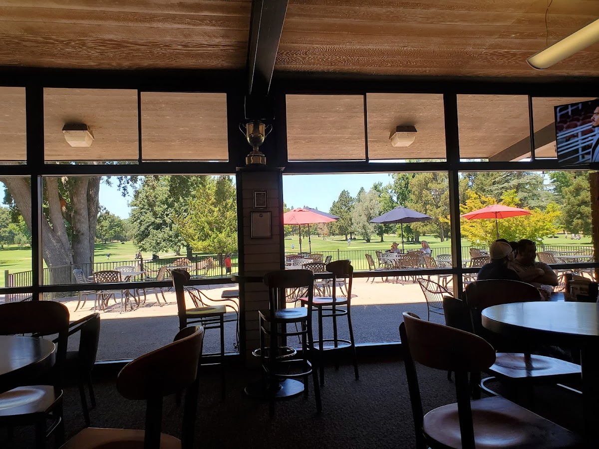 Main Event Bar And Grill